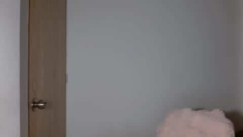 antonnella online show from 10/23/25, 12:54