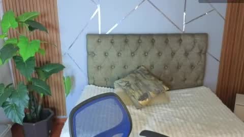 Antonella online show from 04/16/26, 06:36