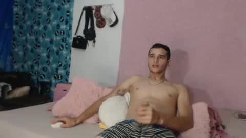 Snapshot of antony_2024 chatting on 02/03/25, 05:18 karol y antony online show from 02/03/25, 05:18