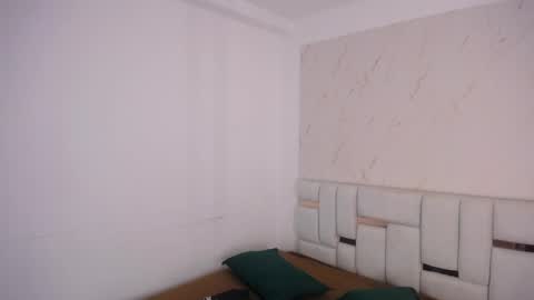 antony_d_ossa online show from 06/01/26, 07:37