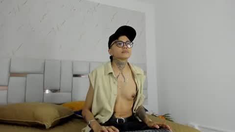antony_d_ossa online show from 06/25/26, 08:02