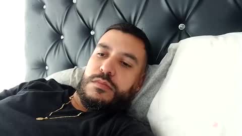 Snapshot of antony_gar chatting on 03/05/25, 09:37 Antony online show from 03/05/25, 09:37