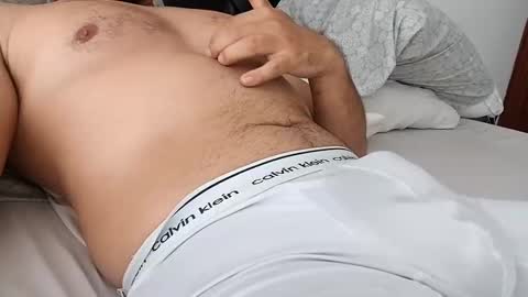 Snapshot of antony_gar chatting on 03/08/25, 03:35 Antony online show from 03/08/25, 03:35