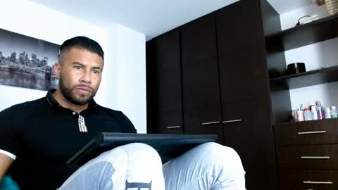 ANTONY D ANGELO online show from 01/03/25, 11:44