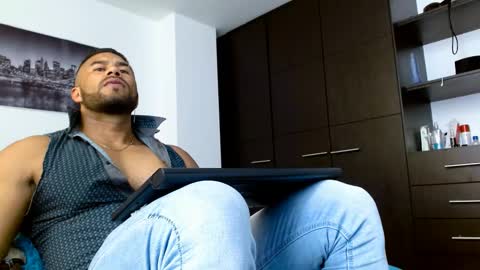 ANTONY D ANGELO online show from 01/12/25, 07:21