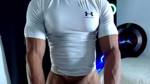 Instagram miguelangel1802  online show from 09/30/25, 06:07