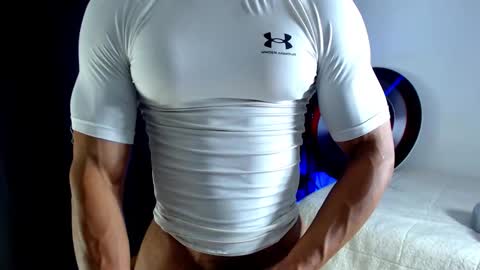 Instagram miguelangel1802  online show from 10/23/25, 05:40