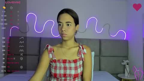 antoonellaa online show from 11/06/25, 12:17