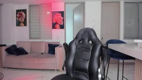 Maria Antonia online show from 02/18/25, 02:49