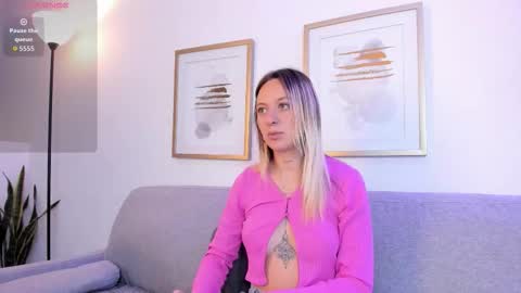 Antonia online show from 01/18/26, 02:43