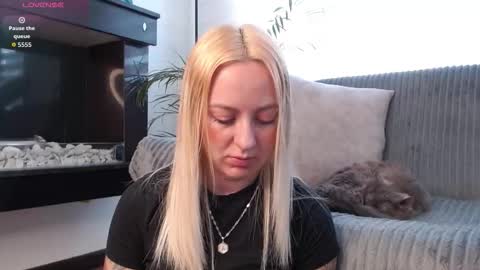 Antonia online show from 02/11/26, 05:18