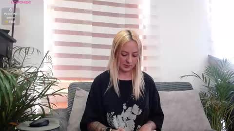 Antonia online show from 02/28/26, 07:04