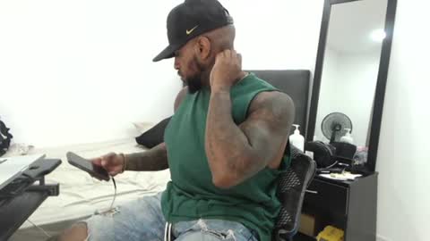 antwanblack11 online show from 09/13/25, 03:01
