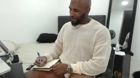 antwanblack11 online show from 09/22/25, 11:29