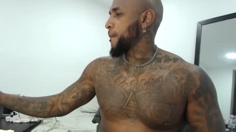 antwanblack11 online show from 10/03/25, 01:30