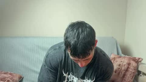 Snapshot of anubisgod88 chatting on 05/19/26, 07:58 Tom online show from 05/19/26, 07:58