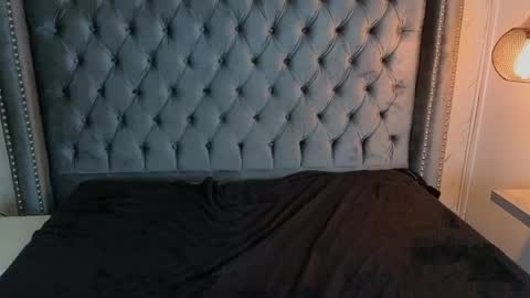 anya_belth online show from 04/21/26, 01:42