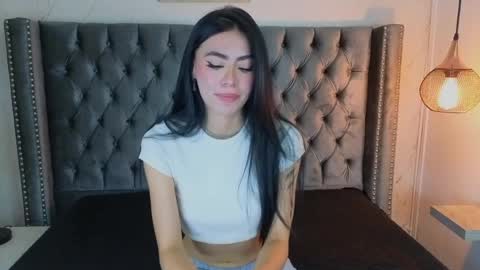 anya_belth online show from 04/21/26, 07:39