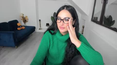 Anya online show from 01/19/26, 04:38