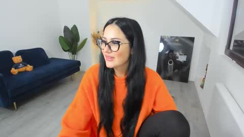 Anya online show from 02/05/26, 05:45