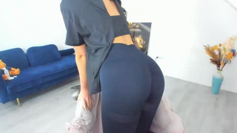 Anya online show from 04/16/26, 03:40