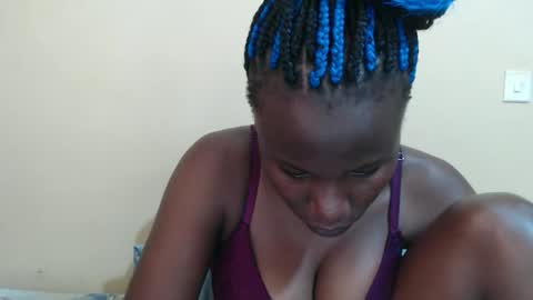 Snapshot of anya_h chatting on 11/08/25, 09:53 Gracious online show from 11/08/25, 09:53