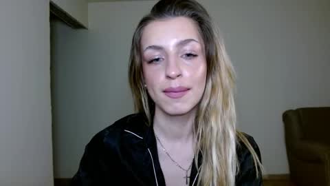 Anya online show from 04/22/26, 07:37