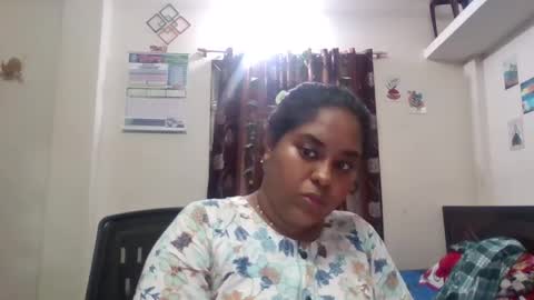 Snapshot of anydanyg chatting on 02/14/25, 04:31 anydanyg online show from 02/14/25, 04:31