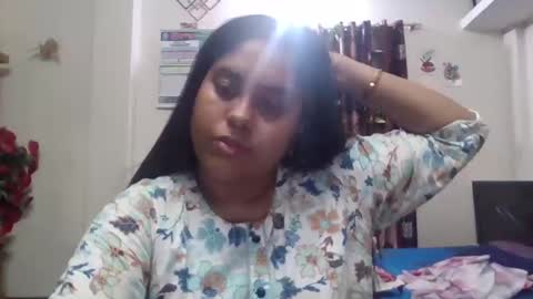 Snapshot of anydanyg chatting on 02/17/25, 02:37 anydanyg online show from 02/17/25, 02:37