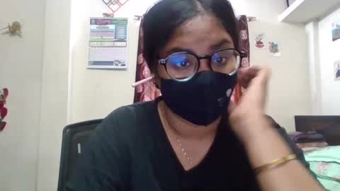 Snapshot of anydanyg chatting on 02/21/25, 09:45 anydanyg online show from 02/21/25, 09:45