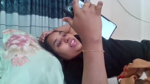 Snapshot of anydanyg chatting on 10/12/25, 11:53 anydanyg online show from 10/12/25, 11:53