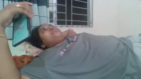 Snapshot of anydanyg chatting on 10/23/25, 02:27 anydanyg online show from 10/23/25, 02:27