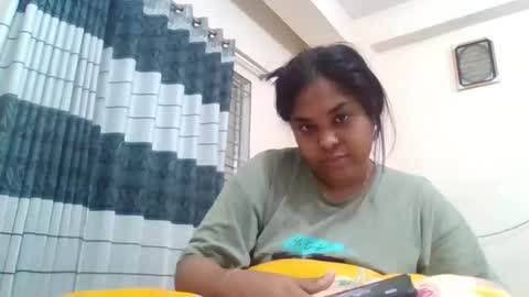 Snapshot of anydanyg chatting on 11/08/25, 09:35 anydanyg online show from 11/08/25, 09:35