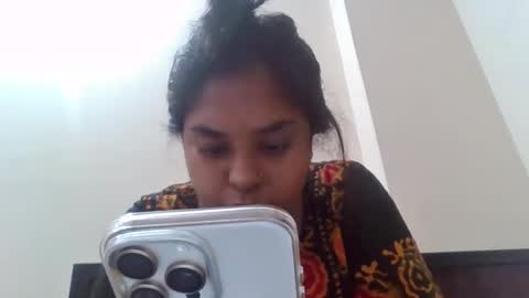 Snapshot of anydanyg chatting on 11/14/25, 03:22 anydanyg online show from 11/14/25, 03:22