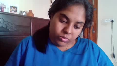 Snapshot of anydanyg chatting on 11/26/25, 06:25 anydanyg online show from 11/26/25, 06:25