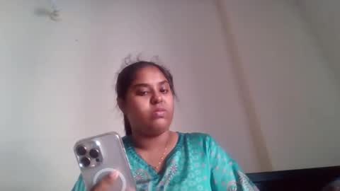 Snapshot of anydanyg chatting on 12/15/25, 09:02 anydanyg online show from 12/15/25, 09:02