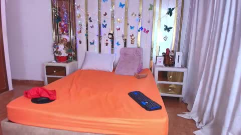 Anyela  online show from 12/20/25, 03:02