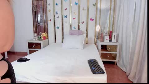 Anyela  online show from 01/19/26, 02:48