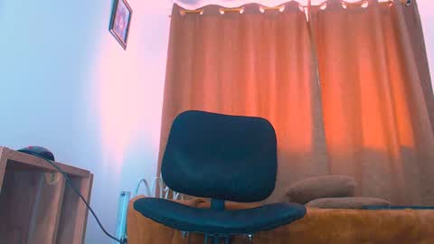 angel online show from 02/01/25, 04:44