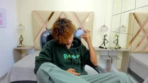 anyelotwink online show from 03/04/26, 08:26