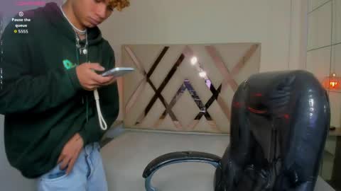 anyelotwink online show from 04/24/26, 03:42