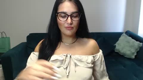 Snapshot of anyevyy chatting on 08/03/26, 06:12 AnyEvyy online show from 08/03/26, 06:12