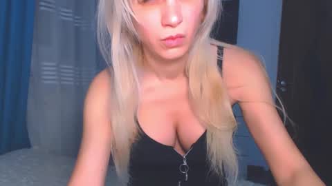 Snapshot of anysadoll chatting on 01/08/25, 01:53 An online show from 01/08/25, 01:53