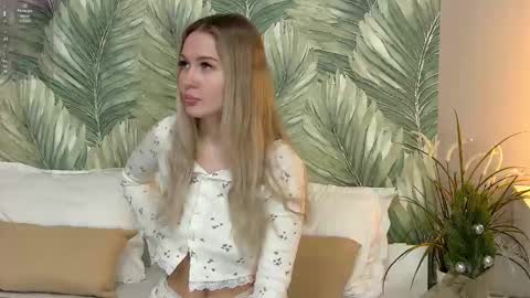 Snapshot of anyslim chatting on 01/06/26, 09:24 AnySlim online show from 01/06/26, 09:24