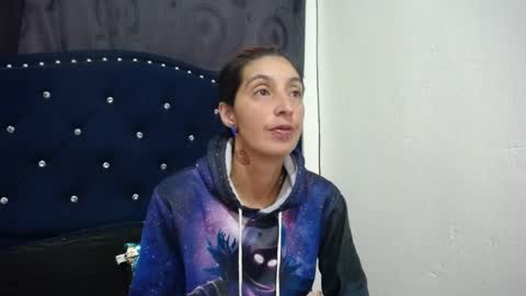 anyu online show from 01/17/25, 12:31