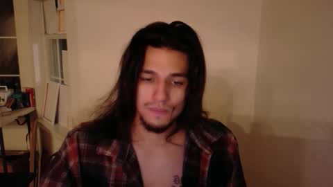 Snapshot of apachewithawebcam chatting on 12/18/25, 09:48 ApacheWithWebcam online show from 12/18/25, 09:48