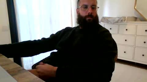 Snapshot of apc_3 chatting on 12/02/24, 03:36 apc_3 online show from 12/02/24, 03:36