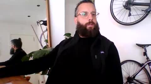 Snapshot of apc_3 chatting on 01/23/25, 11:15 apc_3 online show from 01/23/25, 11:15