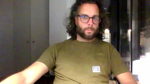 Snapshot of apc_3 chatting on 05/06/26, 08:25 apc_3 online show from 05/06/26, 08:25