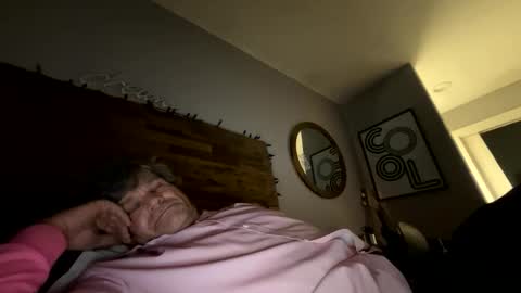 Snapshot of apeter1970 chatting on 03/03/26, 02:12 apeter1970 online show from 03/03/26, 02:12